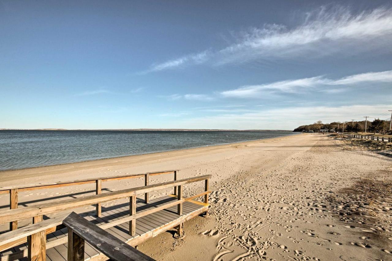 Home In Long Island Wine Country - Walk To Beach! Cutchogue Luaran gambar